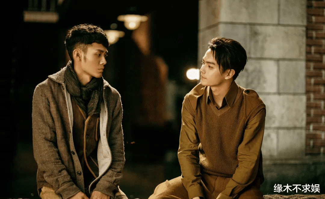 奚望|《唐诡》“轻红”飞天奖红毯，美到让人认不出！亲哥曾演烈火军校