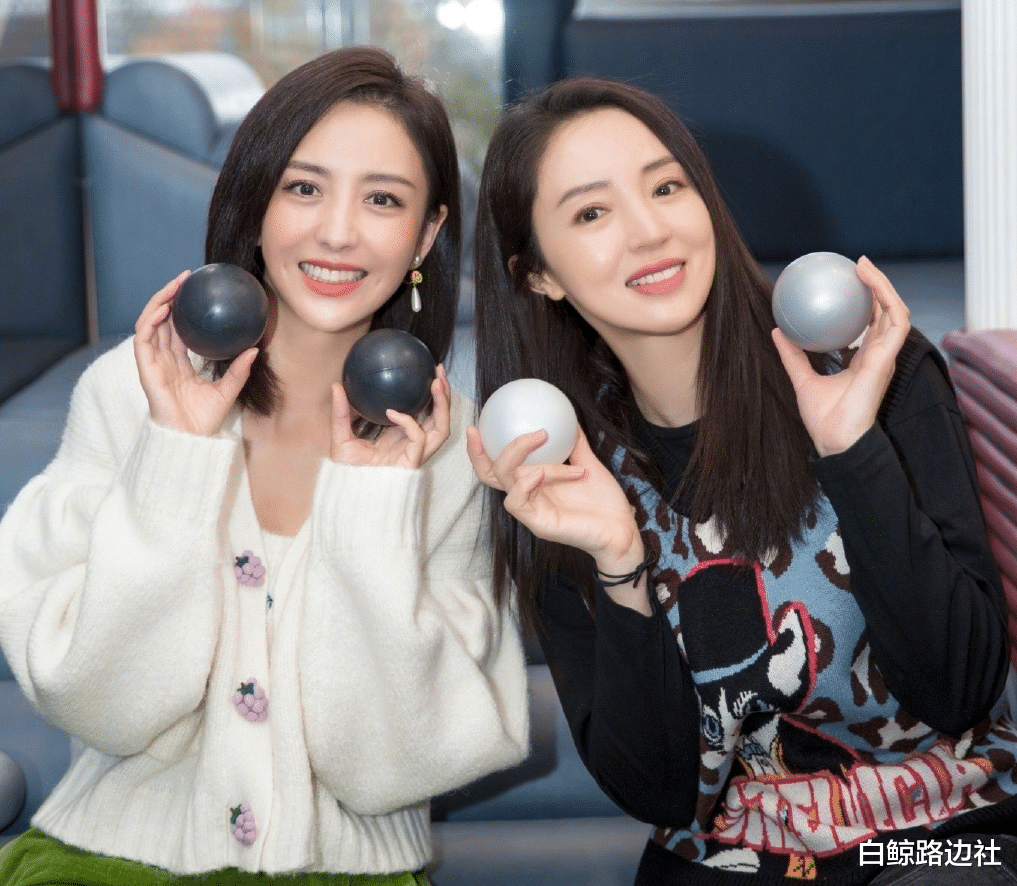 佟丽娅|佟丽娅带儿子和董璇聚餐!6岁朵朵好壮实,和高云翔女儿玩得开心