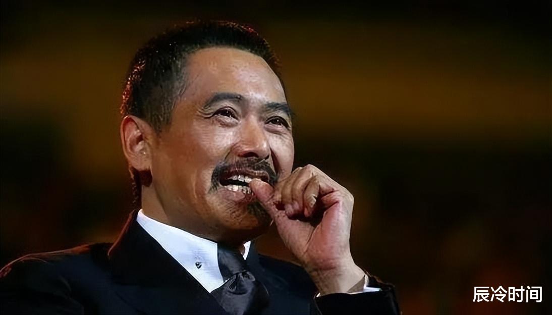 周润发|一生丁克,死后捐出所有财产,不与成龙合作的周润发,如今怎样了