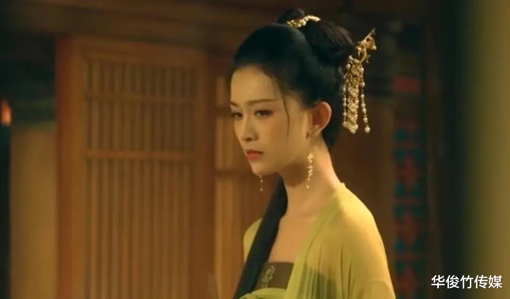 胡冰卿|盘点那些长相一般演技平平，却资源奇好的女主