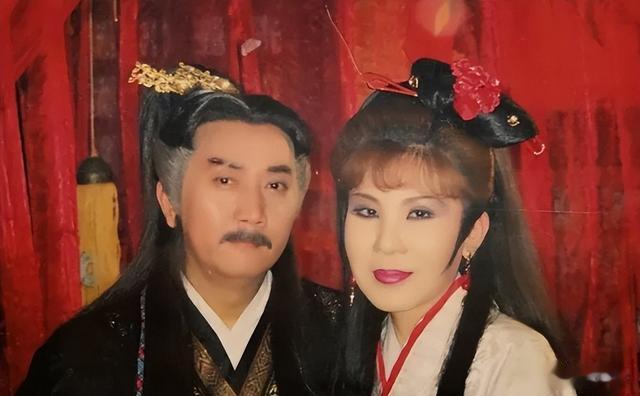 刘涛|半老徐娘爱“装嫩”,50岁的“少女感”太辣眼!