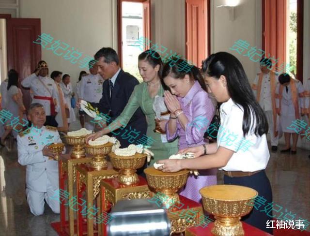 西拉米|西拉米复宠海报惊艳,五官完美没一丝皱纹,经得住高清镜头考验