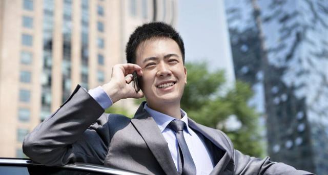 裁员|一觉醒来公司没了?年底通知被裁员,这时候才觉得选大公司真香