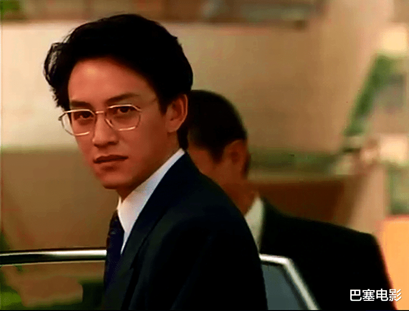 与君初相识·恰似故人归|同母不同命,都在娱乐圈里混,差别咋这么大?