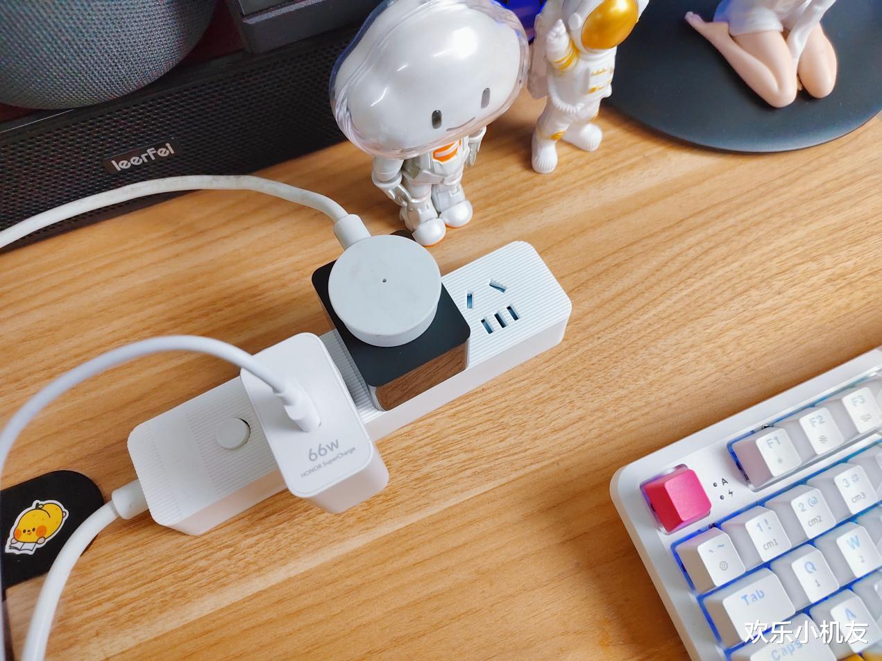 居家隔离证明|关机不再是远程办公的障碍，向日葵智能开机插座C2上手体验