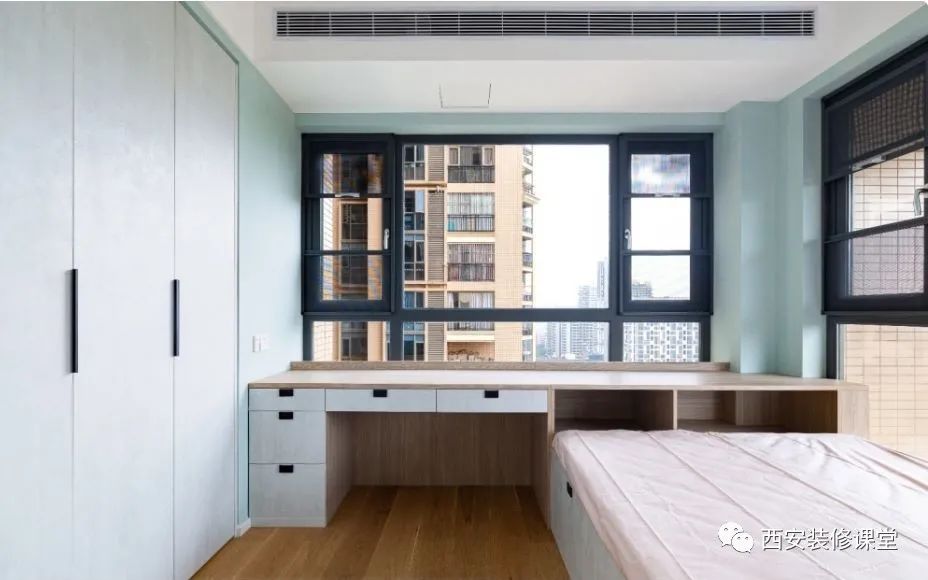 利用窗户定制超级书桌，这样做更好