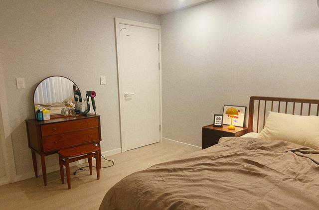 买老房子看重的是位置，用心翻新改改，搞好软装，照样有家的温馨