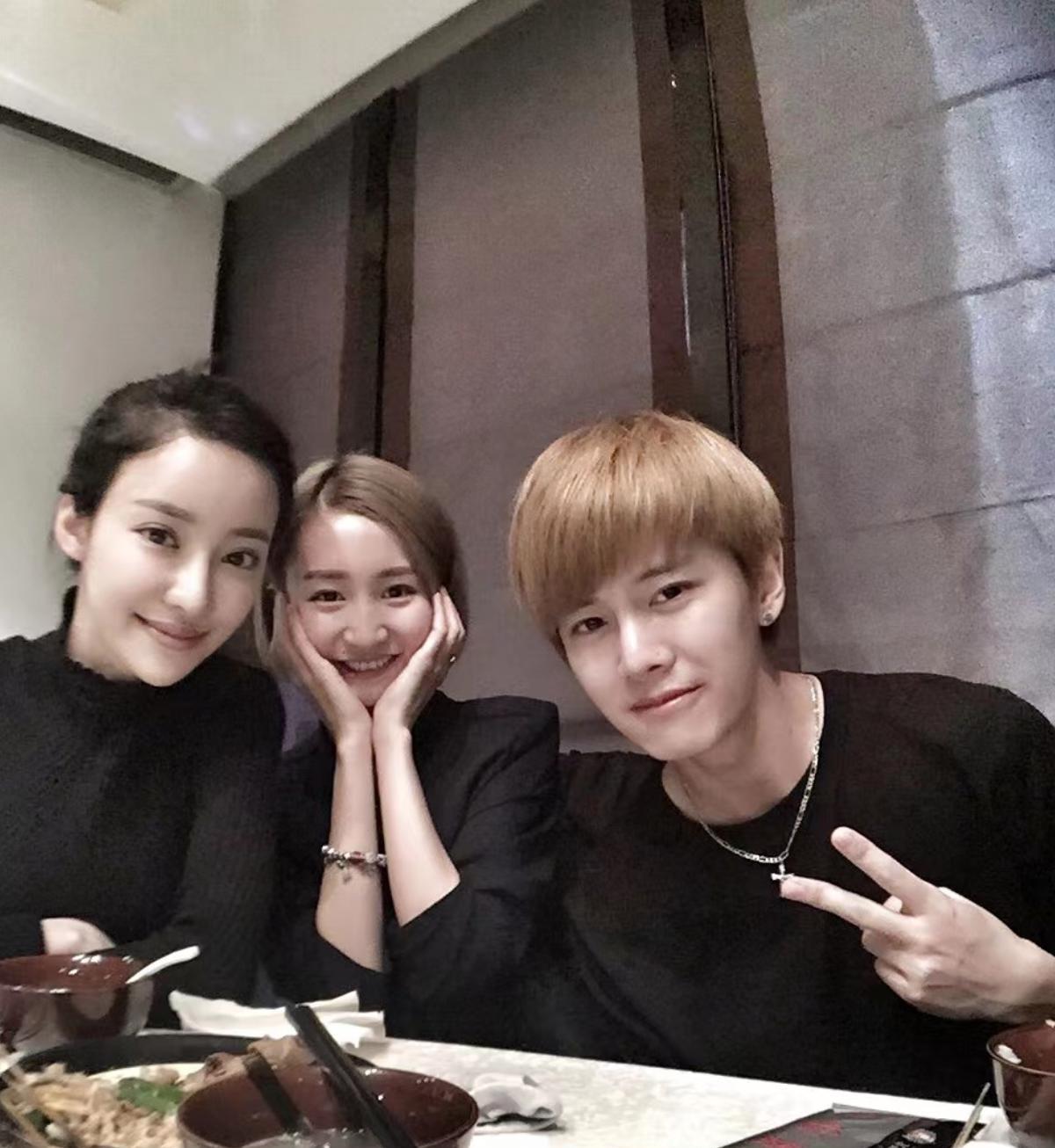 聂欢|任嘉伦:从运动员到明星,爆红时公布恋情,如今一家三口幸福美满