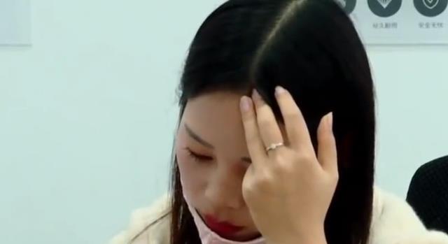20岁女大学生身价百万,却遭36岁离异男友嫌弃,直言:我看不上你