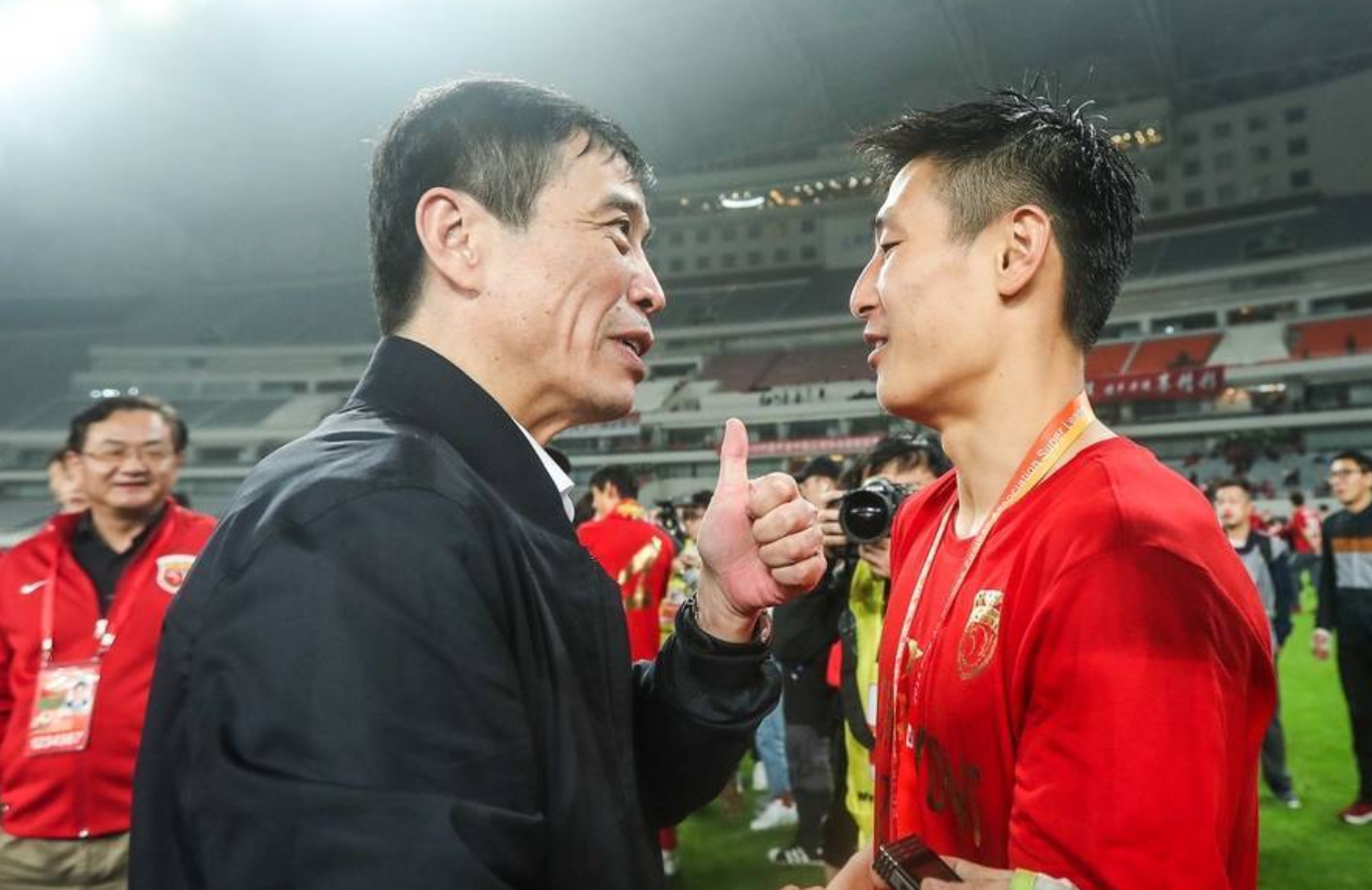 陈戌源|曝陈戌源儿子被抓了,名记李璇正式回应!李平康:暴风雨继续升级