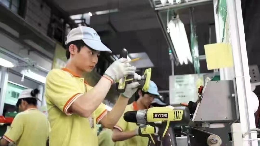 招聘|很多工厂为什么要让劳务公司招聘？秘密全在这里，打工的都要看看