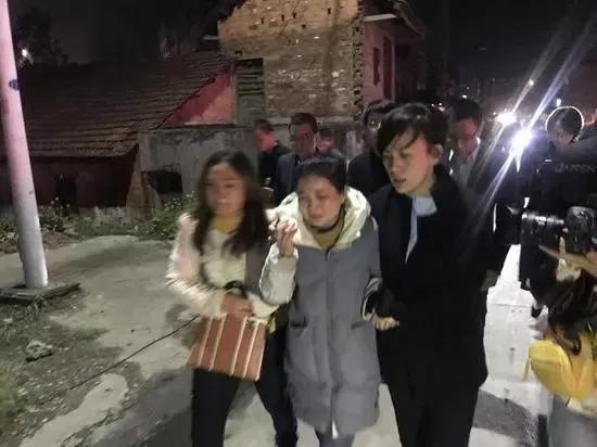 滴滴出行|柳传志之女柳青不拼爹：离异带3娃，患癌，带病拯救滴滴