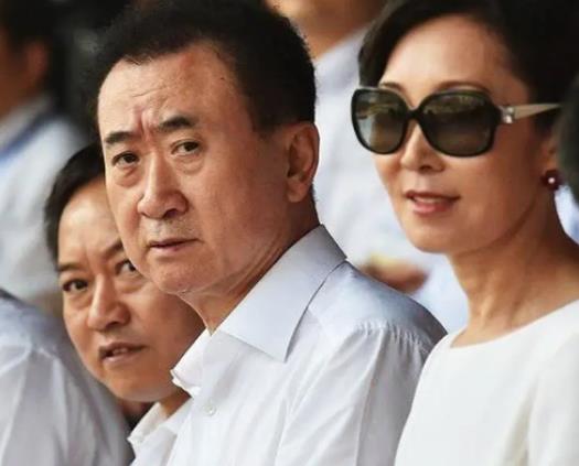 王健林|王健林:对妻子疼爱有加,投资三十亿,给妻子盖了一座城堡