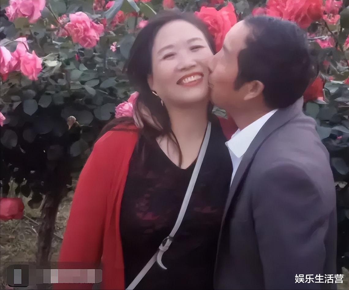 余秀华|余秀华发律师函,亲爸晒丰收的喜悦感谢继女,继母还曾支持杨槠策