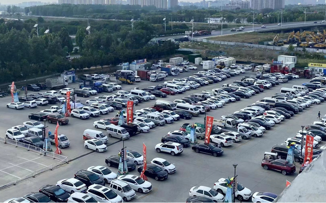 住房公积金|三天超3万人！华丰中国郑州家具展为行业注入“强心剂”