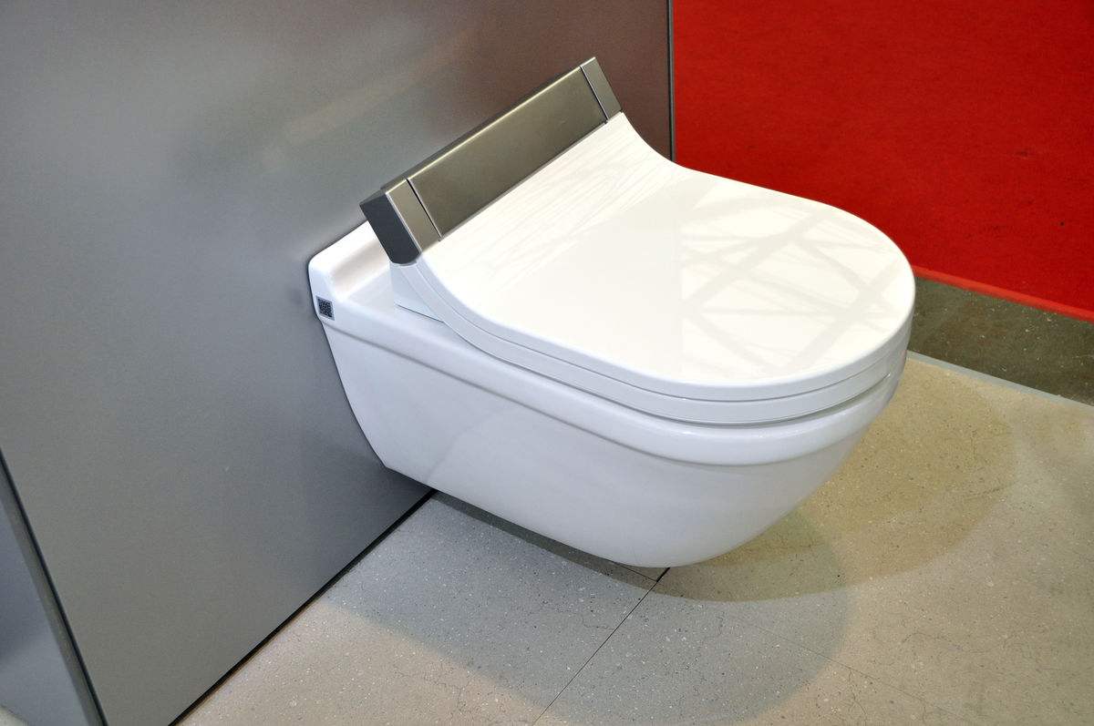 为什么美国的马桶盖上有个缺口?难道是中外有别?这个设计好独特