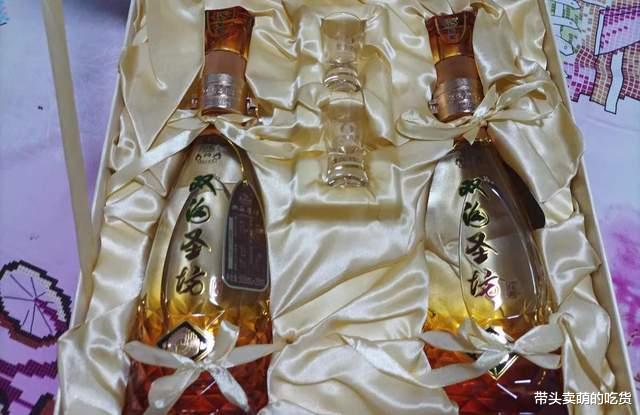 中年男人喝酒：不管有钱没钱，这6款酒可以多喝，纯粮佳酿有质感