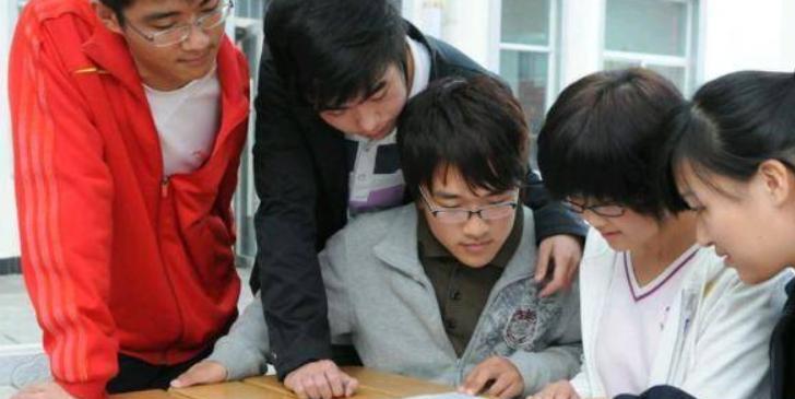 00后|00后大学生青睐的“新兴职业”，哄睡师月入3万，这些都收入颇丰