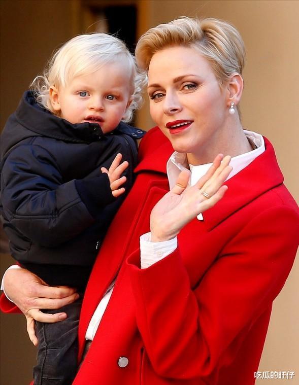 夏琳|摩纳哥王妃：36岁生下龙凤胎，儿子比乔治精致，44岁依旧惊艳众人