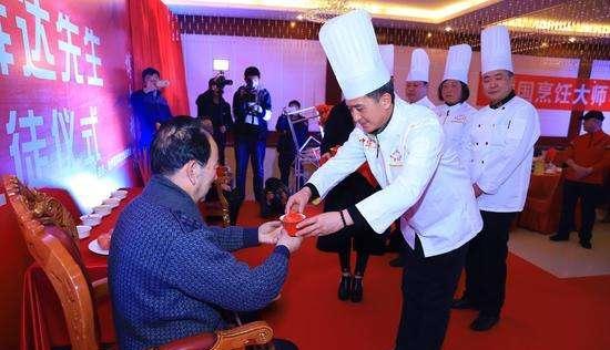 求职|老员工带新人，结果晋升机会被抢走：不愿意带新人，是有原因的