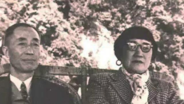1917年,18岁女子执意与画家私奔,离婚后得到一幅画,价值165万