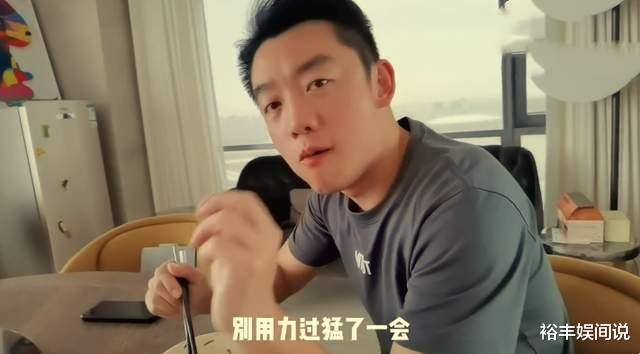 苗苗|苗苗晒夫妻日常居家生活,女儿近照可爱又调皮,亲自做米线好贤惠