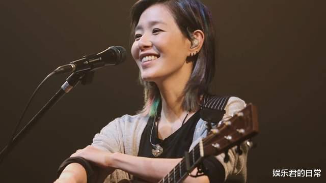 张悬|40岁女星演唱会上宣布离婚，结束2年半婚姻，不愿透露2岁儿子去向