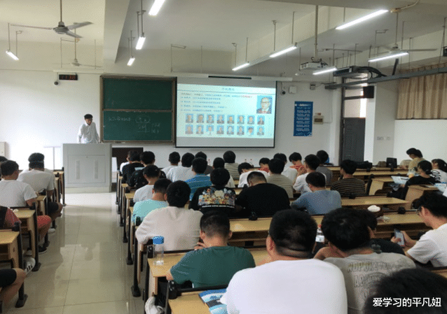 选调生|下半年“特殊公务员”招聘，党员和学生干部均可报名，待遇不凡