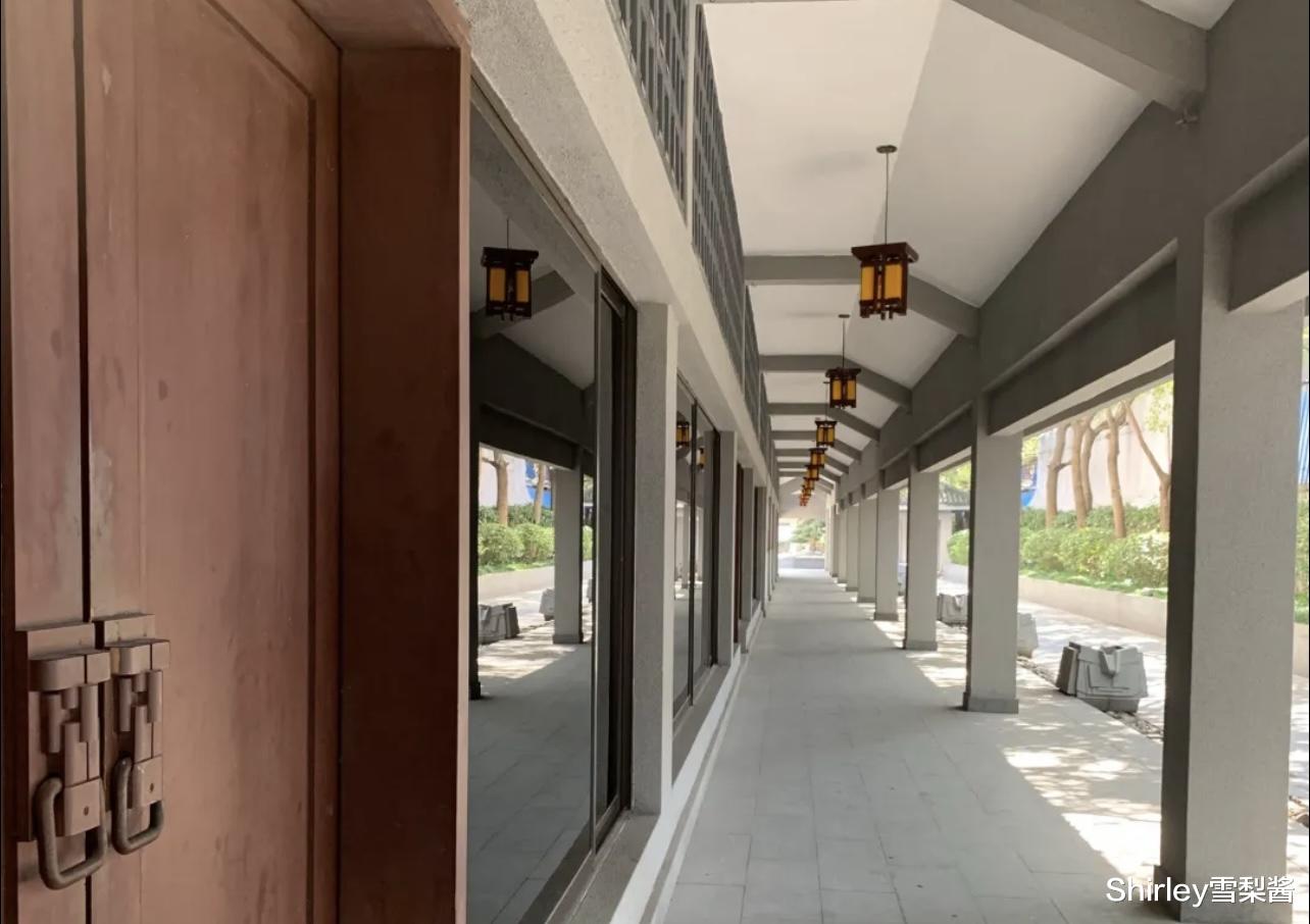 云南|上海一座以老工厂改建的寺庙，佛塔曾是电梯井，开国内寺院之先河