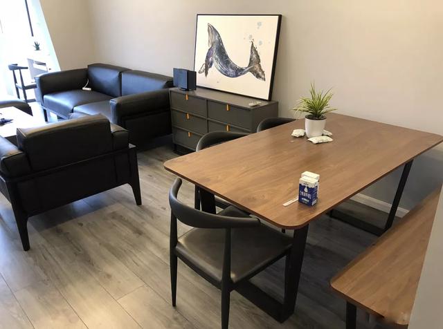 84平方米的两居室,现代风格的家居设计,定制鞋柜超好看