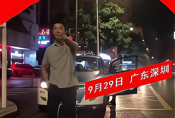 深圳男女二人没戴口罩被提醒殴打的哥还打电话叫人:司机打我们