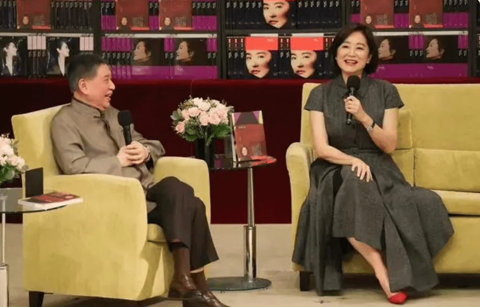 杨幂|68岁林青霞结婚近30年仍看富商老公脸色行事,曝邢李原最大禁忌