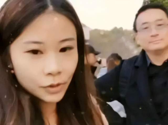 许敏|云昊晒小姨许敏近况,许妈姚爸荡秋千心情大好,许家妮妮陪伴左右