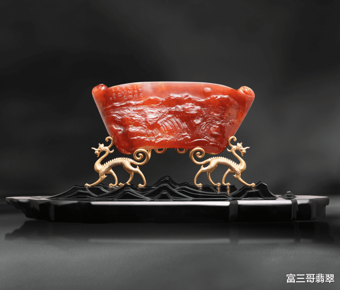 血檀|青山看不厌，流水趣何长，带你欣赏藏在翡翠里的诗情画意！