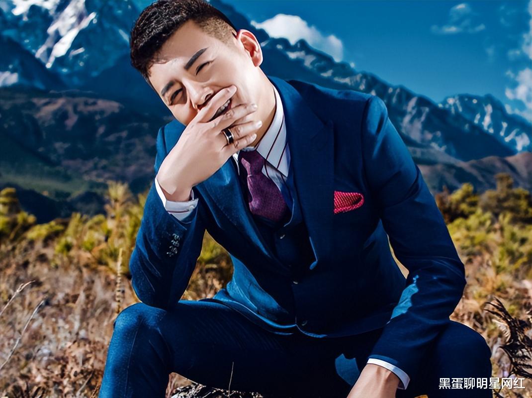 |网红舞帝利哥起诉徒弟小白龙，官司败诉，倒赔对方10万，宣布停播