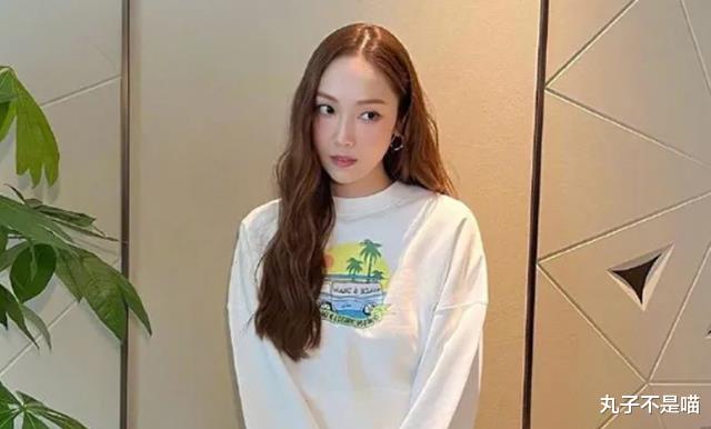 郑秀妍|郑秀妍表演没诚意被群嘲,为何不唱少女时代的歌?网友:她才不敢