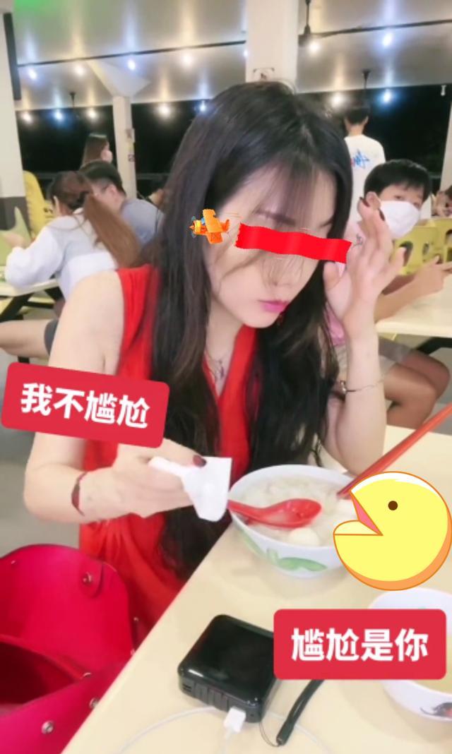 女子悄悄出来和闺蜜吃夜宵，被夜跑的丈夫撞见，网友：就该你胖