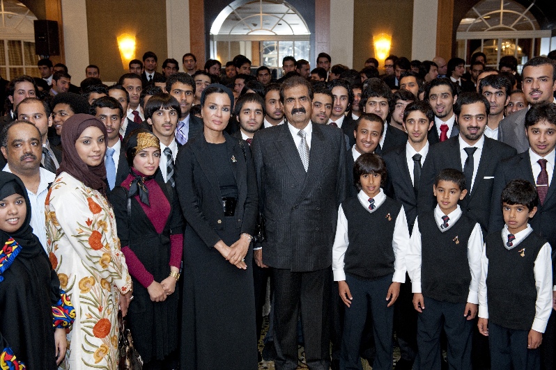 现代版《延禧》璎珞传!她由囚犯之女变太后并经营出全球最富王室