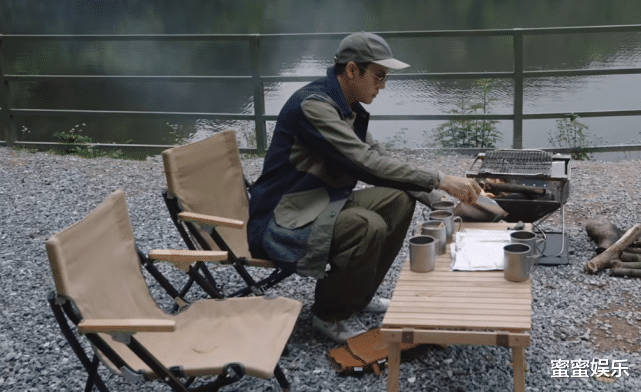 陈伟霆|从不和人同睡一屋，陈伟霆用被子蒙住头，杨迪：那你结婚怎么办？