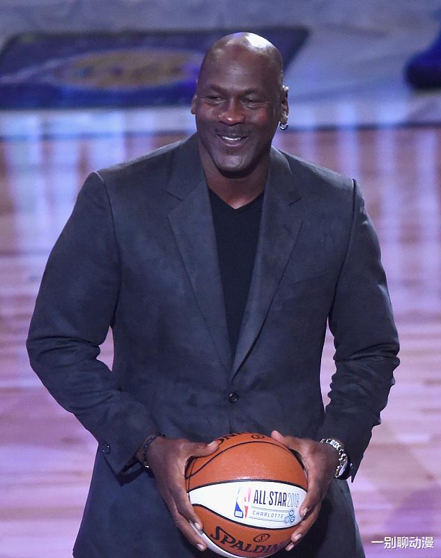 迈克尔·乔丹|网友：NBA最难的动作之一，现在无人会做！
