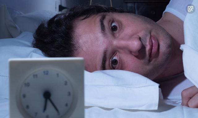 睡眠|老烟民注意了,睡觉时出现3个征兆,说明器官可能在苦求你戒烟!