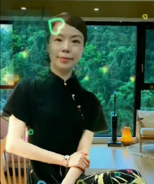 小姐姐|破案了！谁给杜新枝送的新衣服？郭威难回九江定居，许敏近照瘦了