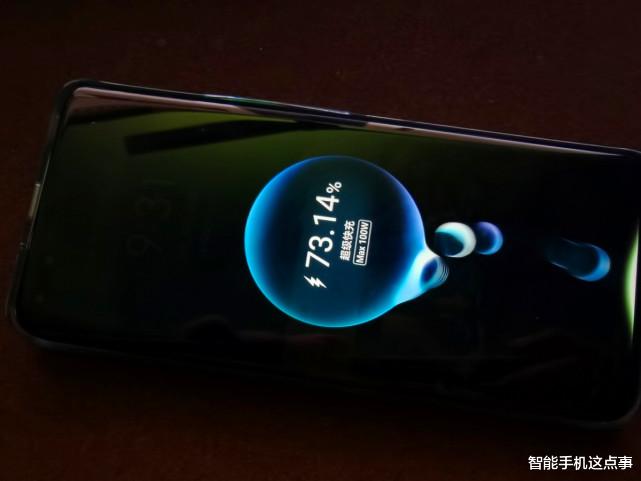 荣耀|荣耀70 Pro对比vivo X80：同样的价格，到底该怎么选？