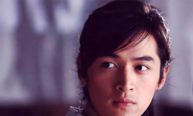 尹正|放过观众吧，皮都皱了还扎堆演古偶的男星们，年近40演未成年？