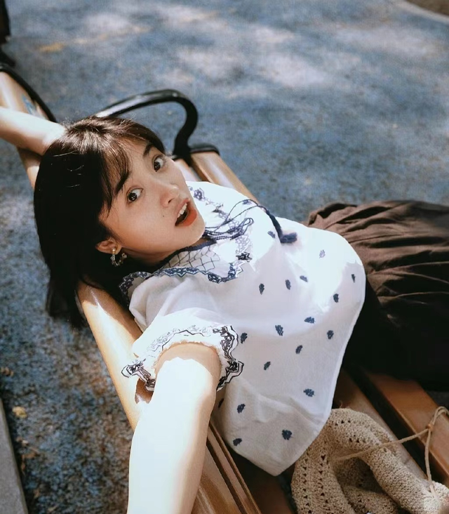 李秀满|25岁知名女星过往被扒，多次评论有关同性话题，大方态度反被夸赞