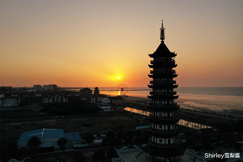 古镇|上海唯一紧靠海边的寺庙，离海岸线不到100米，门票停车饮用水均免费