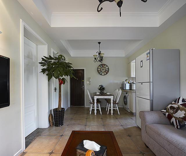 89㎡两居改造，客厅装排柜子打造多功能房，邻居都夸好实用！