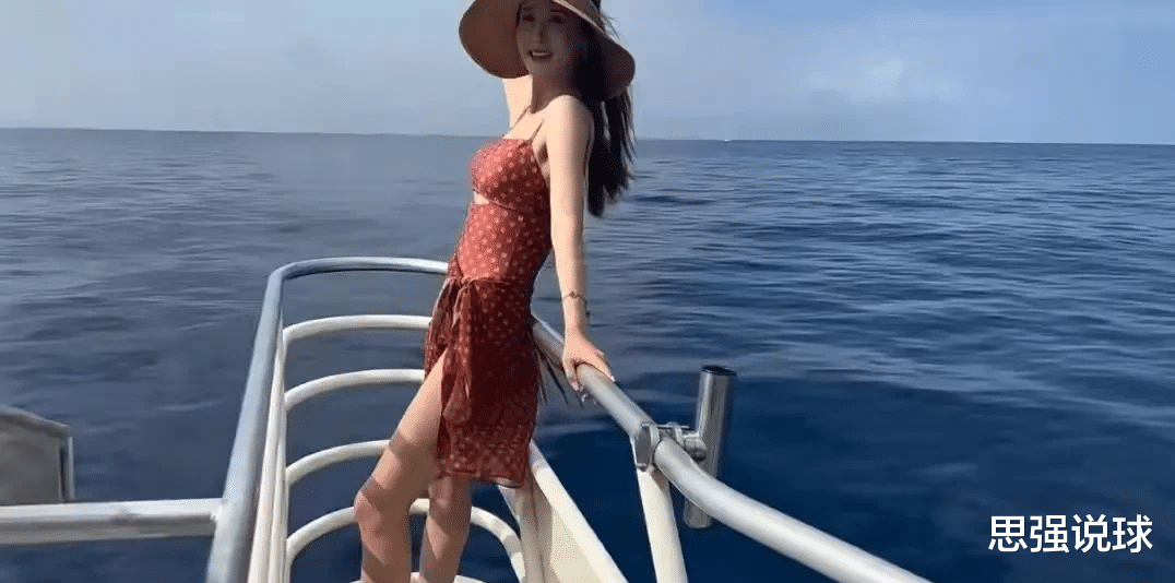 李易峰|李易峰,韩国前女友,她一点也不伤心,还找了富豪去旅游