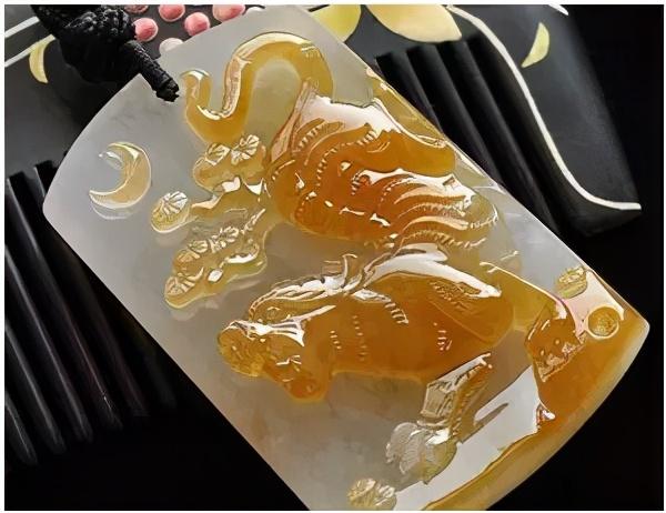 翡翠|文玩十二生肖翡翠寓意