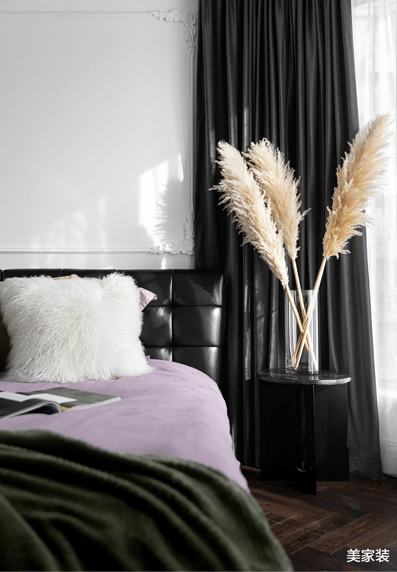 音乐人士的家,运用黑白色调搭配,创造温馨舒适之家